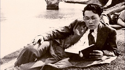 Lee during his college days